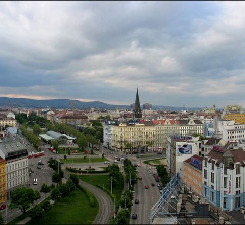 Vertical slider viena1